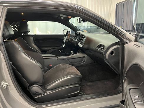 Used 2018 Dodge Challenger GT w/ GT Interior Package AWD/4WD image 11