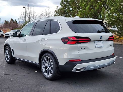 New 2026 BMW X5 xDrive50e w/ Premium Package AWD/4WD image 3