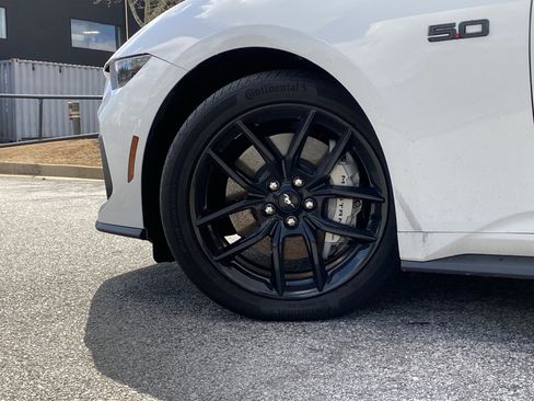 Used 2024 Ford Mustang GT Premium image 17