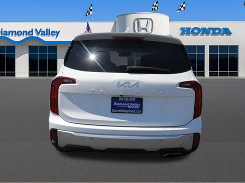 Used 2024 Kia Telluride S w/ S Sunroof Package FWD image 5