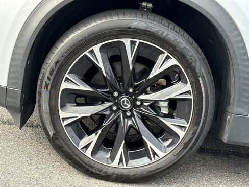 Used 2024 MAZDA CX-90 Plug-In Hybrid w/ Premium Plus AWD/4WD image 12
