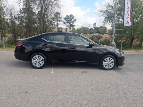 Used 2025 Nissan Sentra S image 2