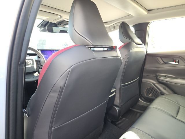 New 2026 Toyota Prius Plug-In Hybrid FWD image 18