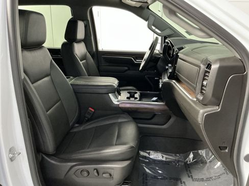 Used 2025 GMC Sierra 2500 SLT w/ SLT Premium Package AWD/4WD image 25