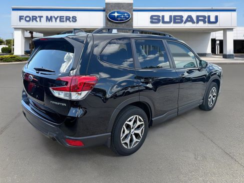 Certified 2023 Subaru Forester Premium image 3