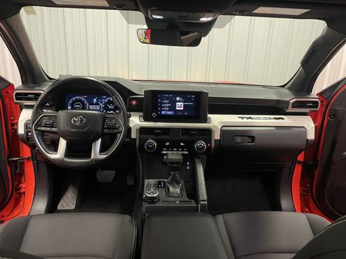 Used 2024 Toyota Tacoma TRD Off-Road AWD/4WD image 29