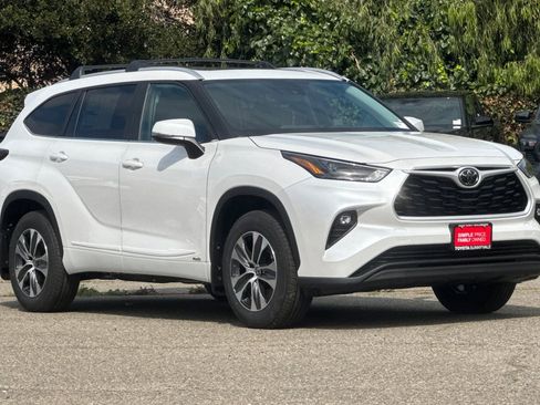 New 2026 Toyota Highlander XLE AWD/4WD image 10