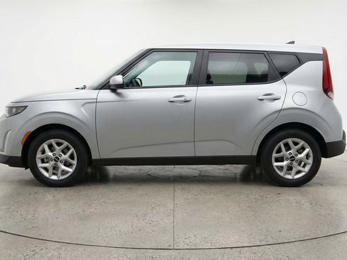 Used 2025 Kia Soul LX w/ LX Technology Package image 5