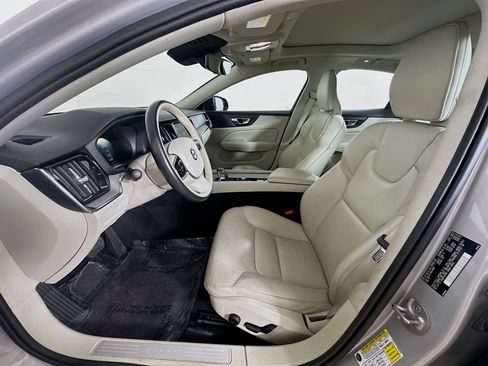 Used 2024 Volvo S60 B5 Plus image 13