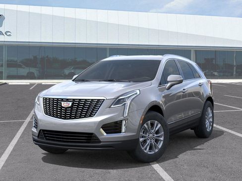 New 2025 Cadillac XT5 Luxury w/ LPO, Floor Liner Package image 7