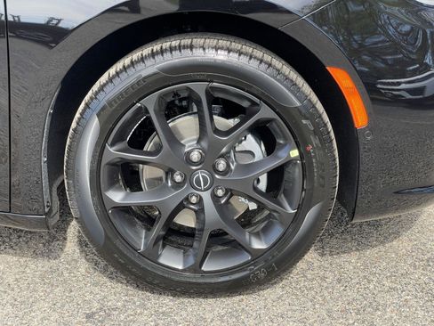 New 2026 Chrysler Pacifica Limited FWD image 54