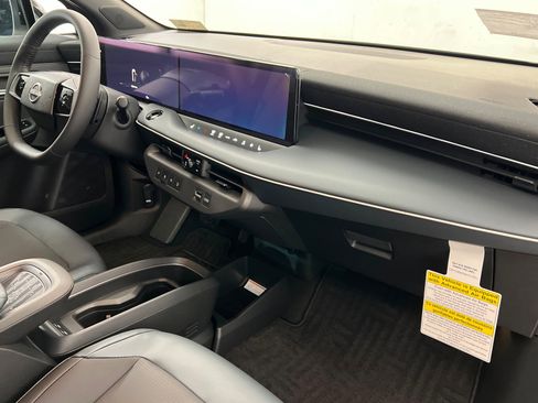 New 2026 Nissan Leaf SV+ w/ Floor Mat Package (SV+) image 24