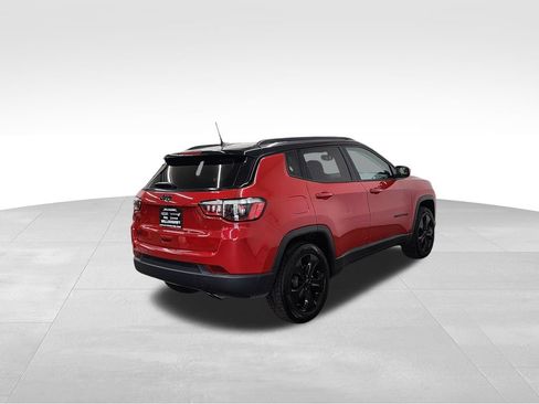 Used 2021 Jeep Compass Latitude w/ Sun and Sound Group AWD/4WD image 8