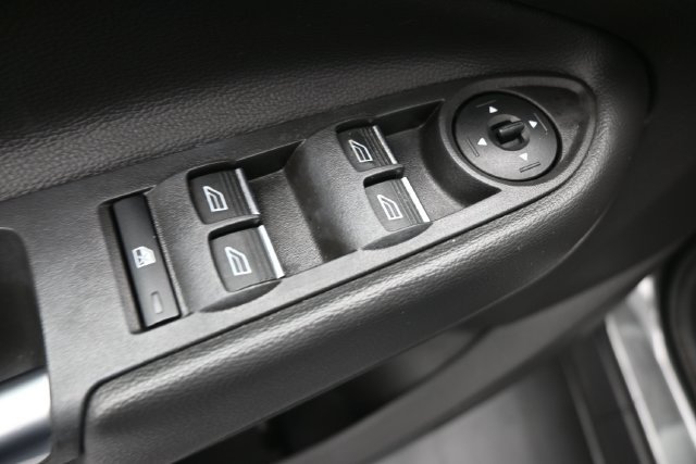 Used 2017 Ford Escape SE w/ Equipment Group 201A FWD image 13