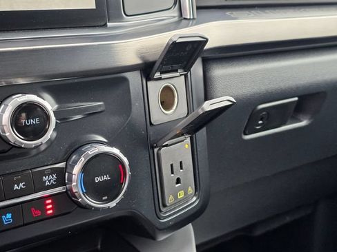 Used 2024 Ford F250 Lariat AWD/4WD image 30