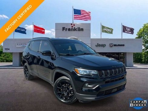 Certified 2023 Jeep Compass Latitude AWD/4WD image 1