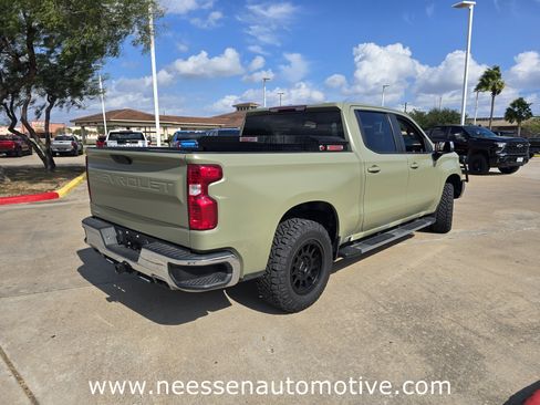 Used 2020 Chevrolet Silverado 1500 LT w/ Texas Edition image 3