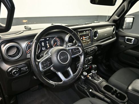 Used 2022 Jeep Wrangler Unlimited Sahara w/ Dual Top Group image 17