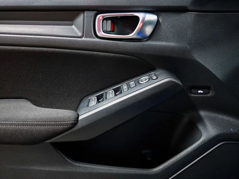 Used 2023 Honda Civic Sport image 18