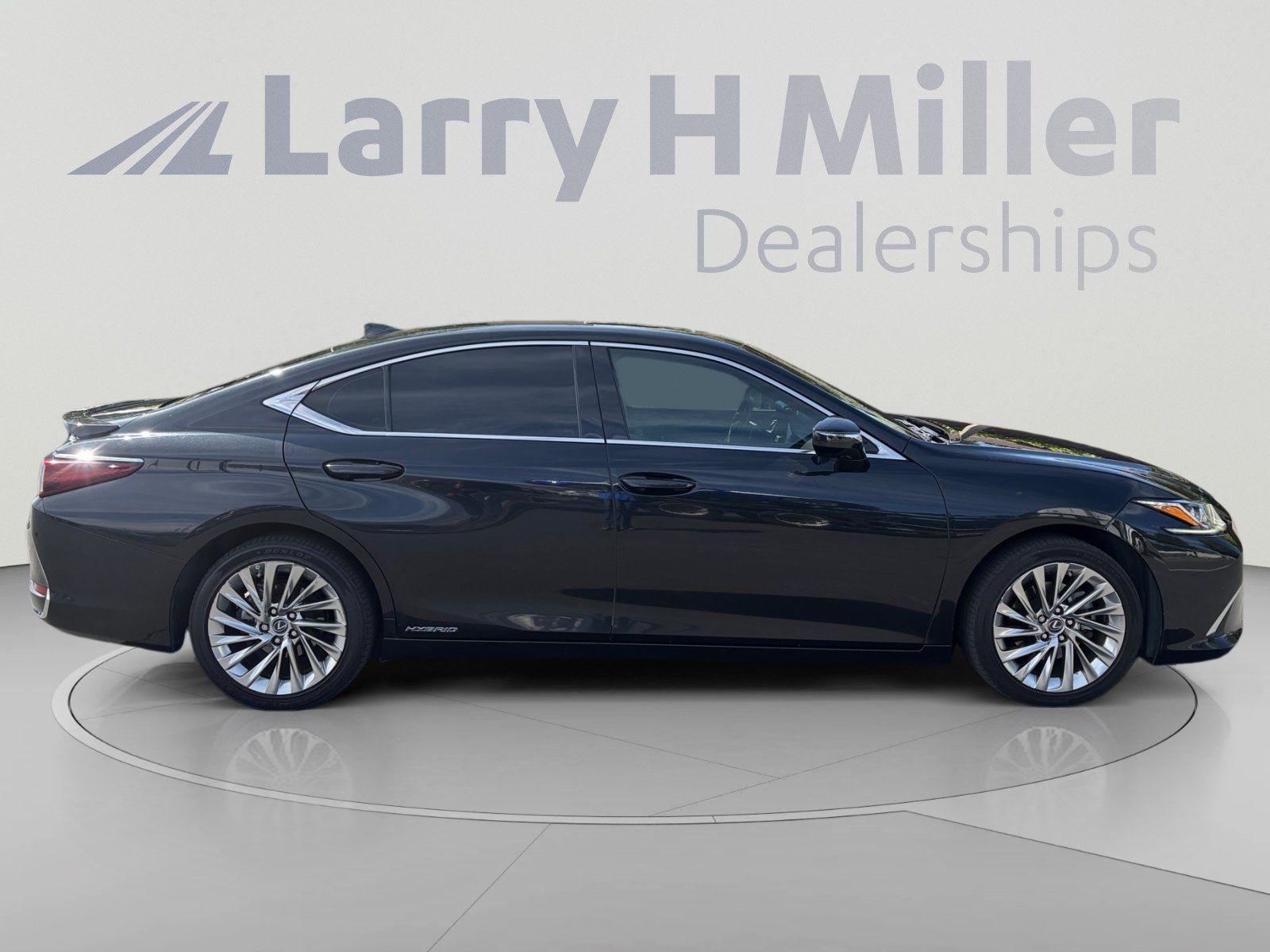 Used 2019 Lexus ES 300h w/ Accessory Package 2 FWD image 6