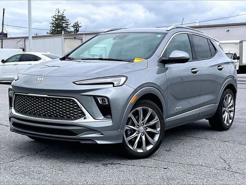Used 2024 Buick Encore GX Avenir w/ Avenir Convenience Package FWD image 2