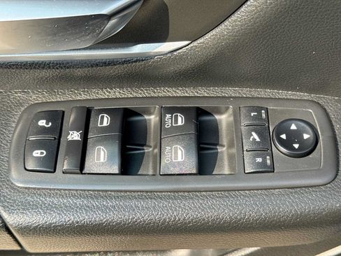 Used 2019 RAM 1500 Big Horn AWD/4WD image 17