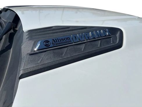 Used 2021 Chevrolet Silverado 2500 LT w/ Z71 Off-Road Package AWD/4WD image 12