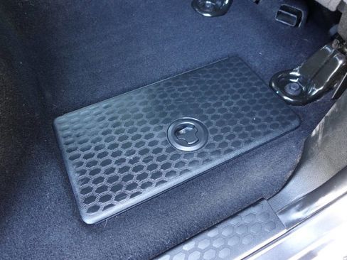 Used 2021 RAM 1500 Classic Warlock image 30