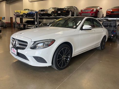 Used 2019 Mercedes-Benz C 300 4MATIC Sedan image 5