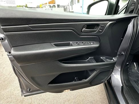 Used 2024 Honda Odyssey EX-L image 15