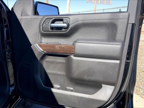 Used 2020 GMC Sierra 1500 SLE image 20