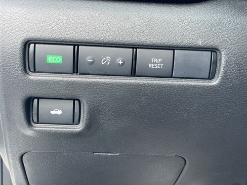 Certified 2023 Nissan Sentra SV w/ All-Weather Package FWD image 15