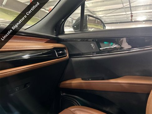 Certified 2023 Lincoln Nautilus Reserve image 20