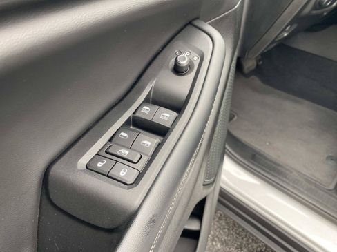 Used 2024 Jeep Grand Cherokee Altitude AWD/4WD image 22