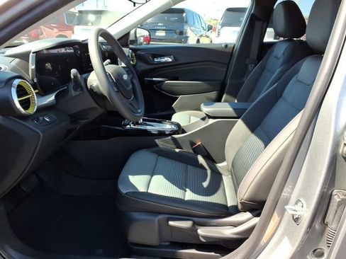 New 2026 Chevrolet Trax LT image 12