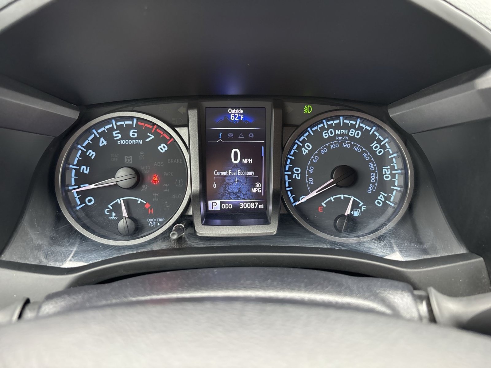 Used 2021 Toyota Tacoma TRD Off-Road w/ Technology Package AWD/4WD image 17