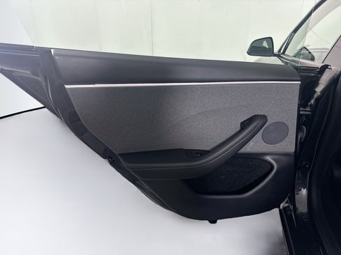 Used 2024 Tesla Model 3 Standard Range RWD image 25
