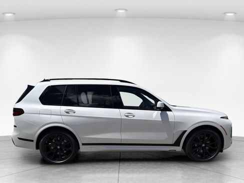 New 2027 BMW X7 xDrive40i w/ Executive Package AWD/4WD image 3