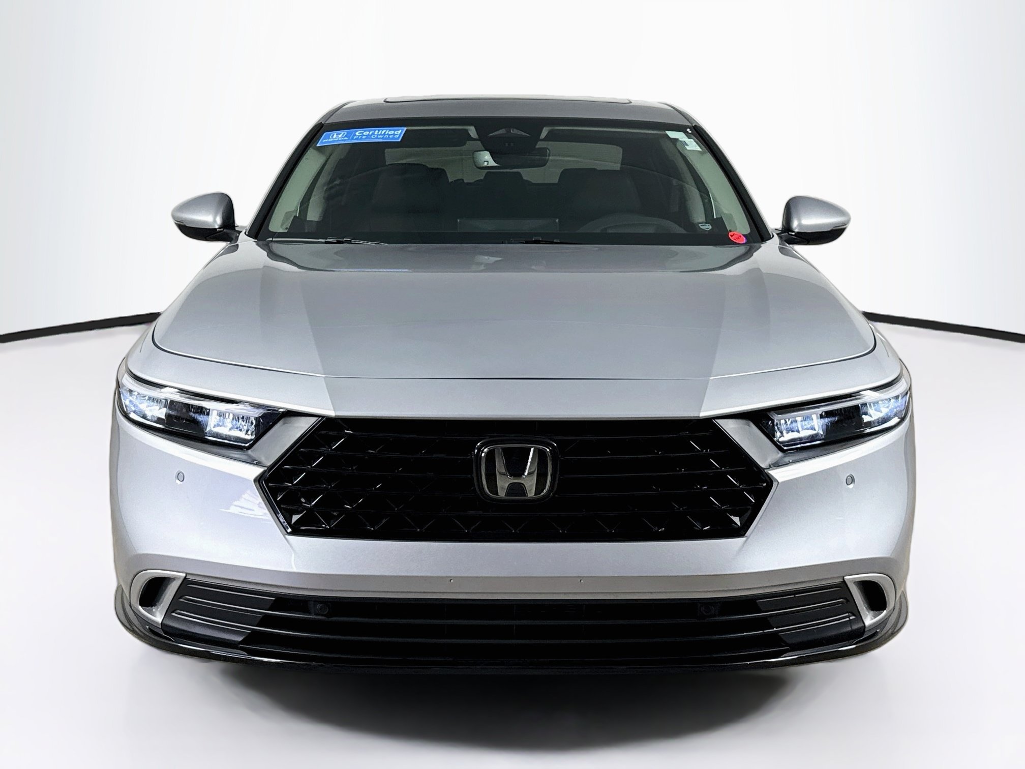 Used 2024 Honda Accord Touring image 3