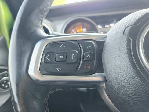 Used 2018 Jeep Wrangler Unlimited Sahara w/ Safety Group AWD/4WD image 26