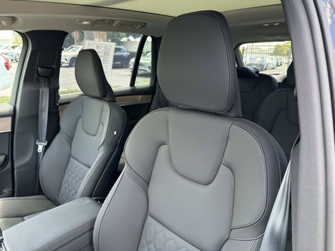 Used 2026 Volvo XC90 T8 Plus AWD/4WD image 19