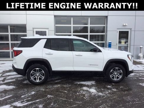 Used 2025 GMC Terrain Elevation image 8