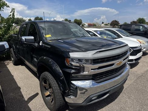 Used 2020 Chevrolet Silverado 1500 LT w/ Texas Edition RWD image 16