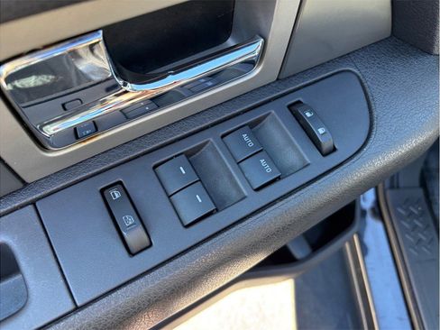 Used 2013 Ford F150 Raptor w/ Luxury Equipment Group image 22