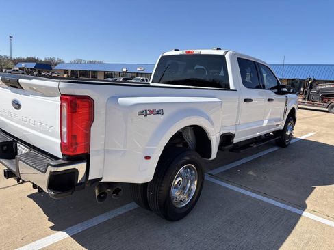 Used 2023 Ford F350 XLT image 6