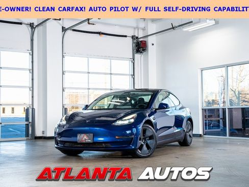 Used 2023 Tesla Model 3 Standard Range image 1