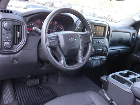 Used 2024 Chevrolet Silverado 1500 Custom Trail Boss AWD/4WD image 5