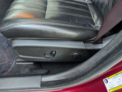 Used 2023 Chrysler 300 S image 22