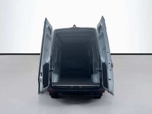 New 2025 Mercedes-Benz Sprinter 2500 image 12