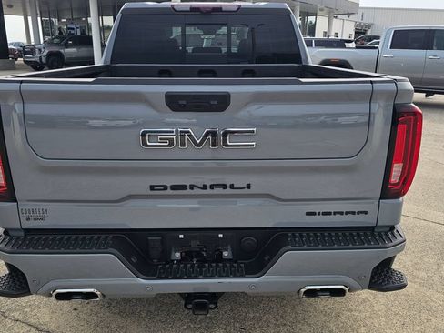 Used 2024 GMC Sierra 1500 Denali Ultimate AWD/4WD image 4